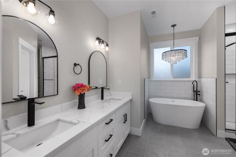 17 Ellen Lane Elma WA 98541