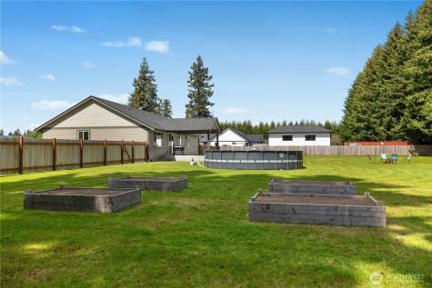 17 Ellen Lane Elma WA 98541