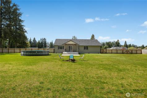 17 Ellen Lane Elma WA 98541
