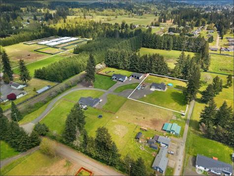 17 Ellen Lane Elma WA 98541
