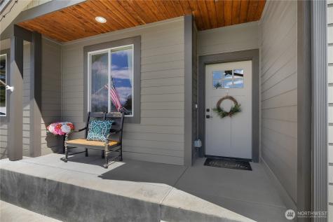 17 Ellen Lane Elma WA 98541