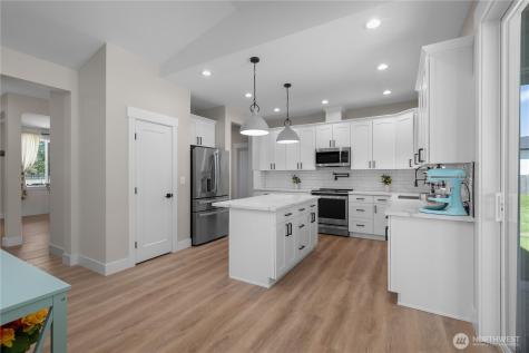 17 Ellen Lane Elma WA 98541