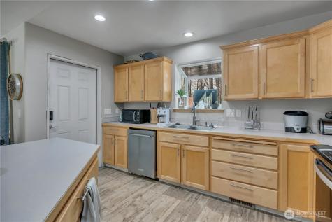 2456 Gillette Drive SE Port Orchard WA 98366