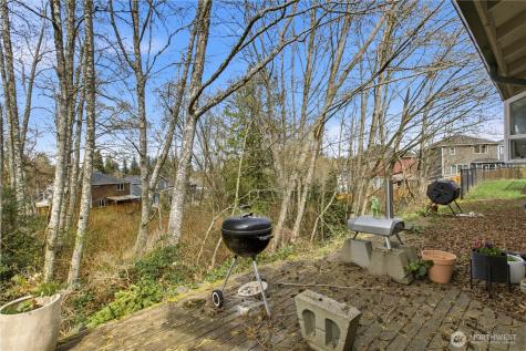 2456 Gillette Drive SE Port Orchard WA 98366