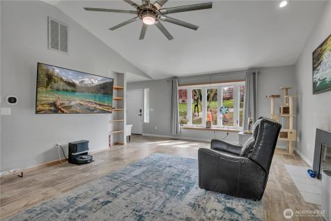 2456 Gillette Drive SE Port Orchard WA 98366