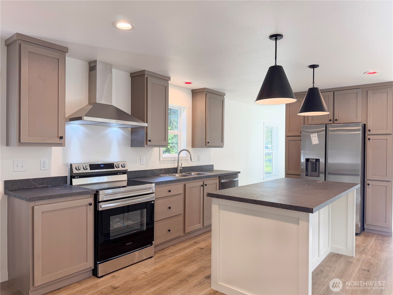 402 A Street Vader WA 98593