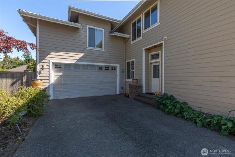 5207 77th Court W University Place WA 98467