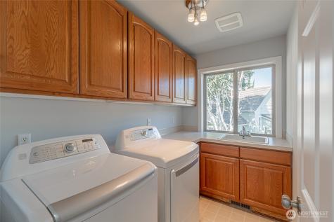 5207 77th Court W University Place WA 98467