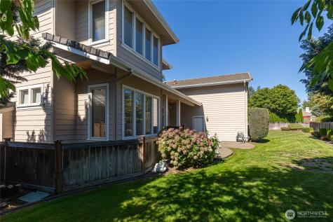 5207 77th Court W University Place WA 98467