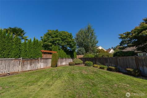 5207 77th Court W University Place WA 98467