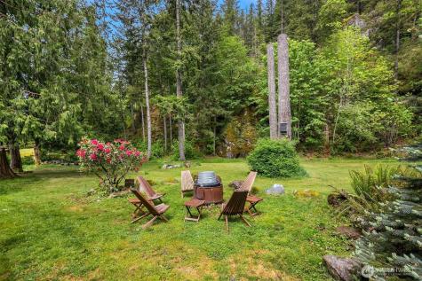 12619 444th Avenue SE North Bend WA 98045