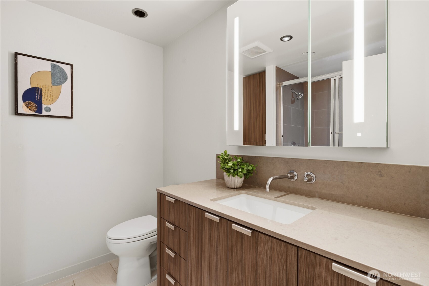 9135 NE 19th Street Clyde Hill WA 98004