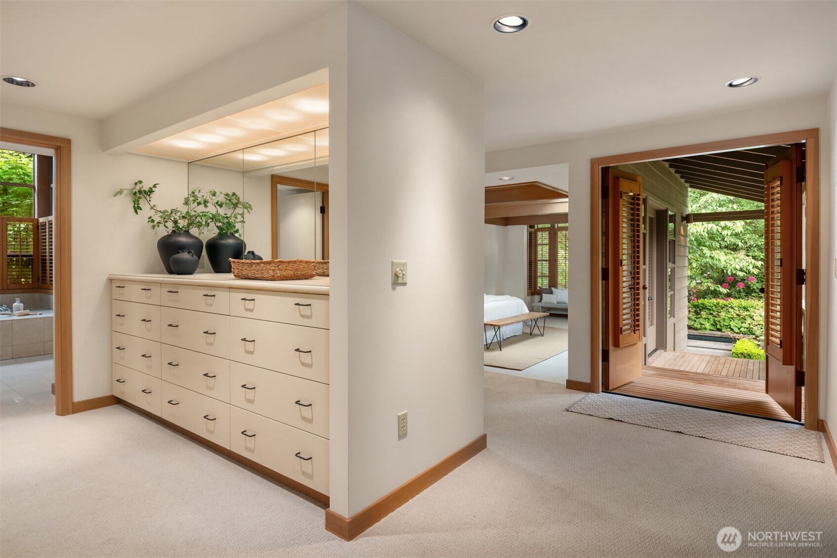 2420 82nd Avenue NE Medina WA 98039