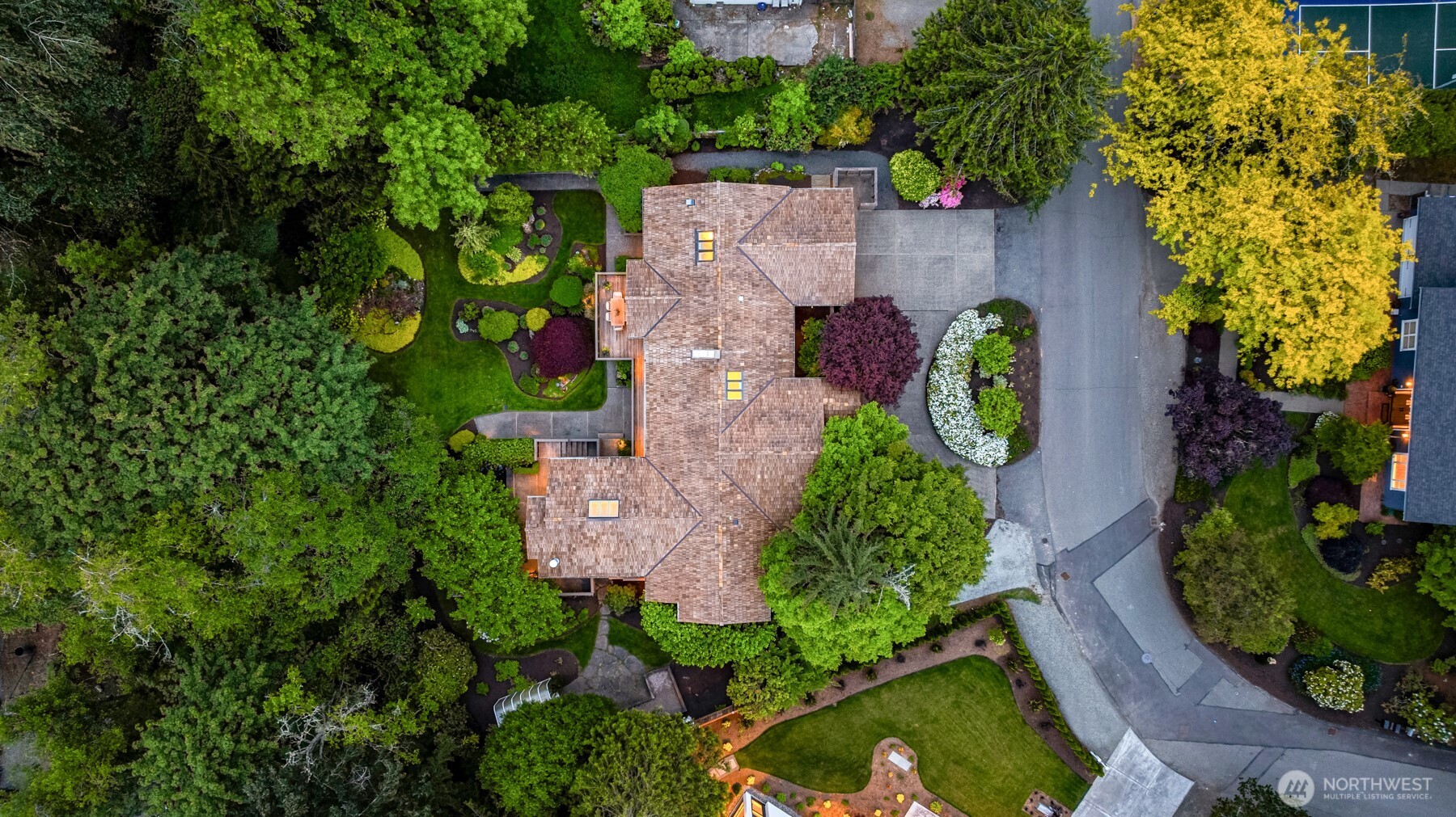 2420 82nd Avenue NE Medina WA 98039