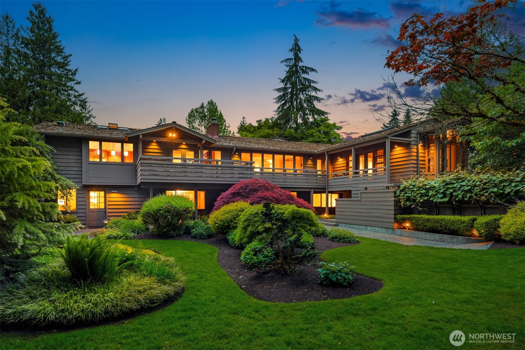 2420 82nd Avenue NE Medina WA 98039