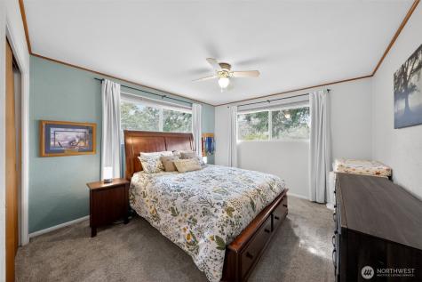 646 SE Ely Street Oak Harbor WA 98277