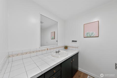 646 SE Ely Street Oak Harbor WA 98277