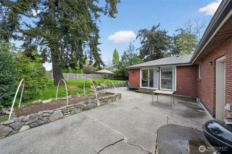 646 SE Ely Street Oak Harbor WA 98277