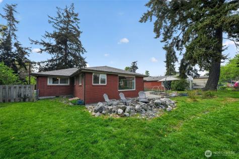 646 SE Ely Street Oak Harbor WA 98277