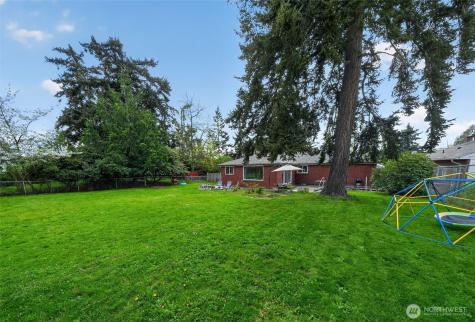 646 SE Ely Street Oak Harbor WA 98277