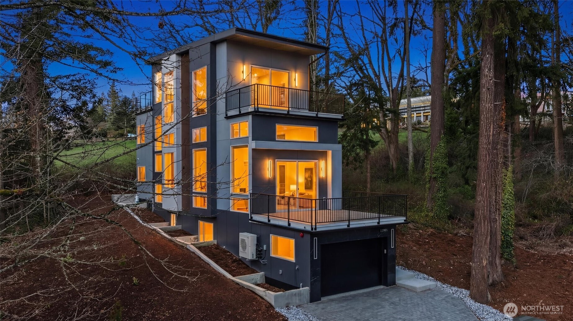 11905 89th Avenue NE Kirkland WA 98034