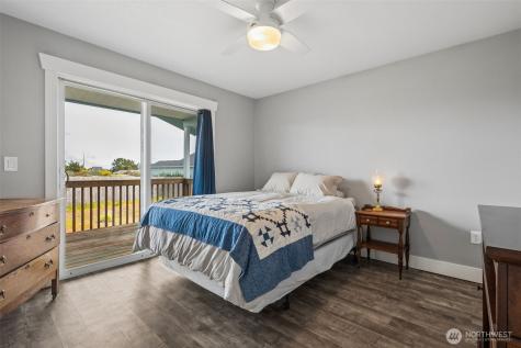 447 N Portal Loop SW Ocean Shores WA 98569