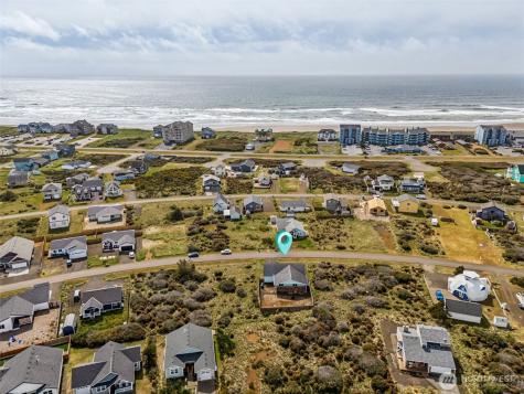 447 N Portal Loop SW Ocean Shores WA 98569