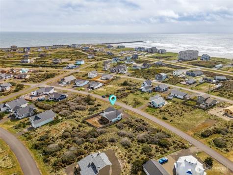 447 N Portal Loop SW Ocean Shores WA 98569