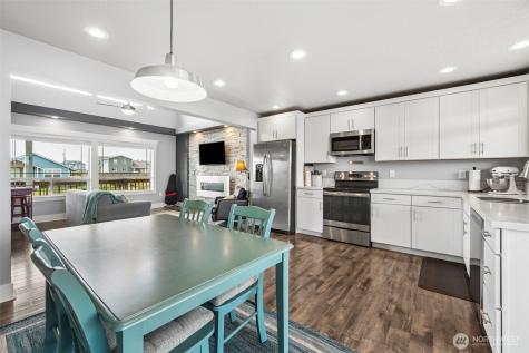 447 N Portal Loop SW Ocean Shores WA 98569