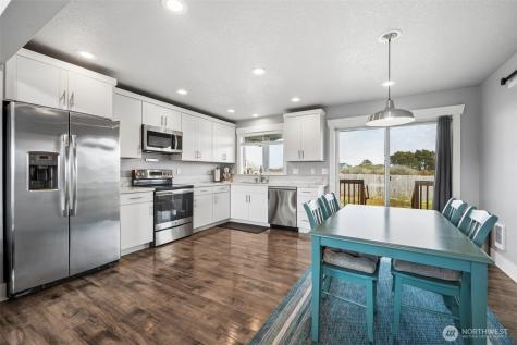 447 N Portal Loop SW Ocean Shores WA 98569