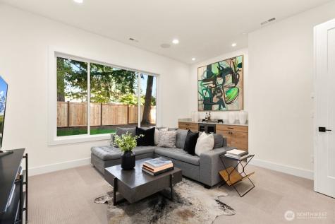 1004 166th Place NE Bellevue WA 98008