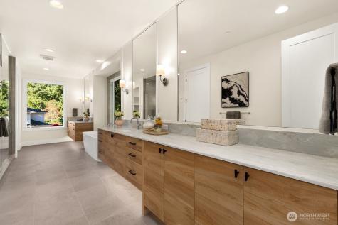 1004 166th Place NE Bellevue WA 98008