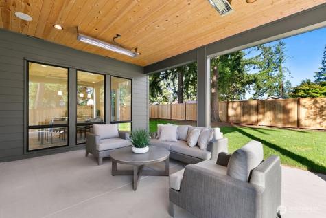 1004 166th Place NE Bellevue WA 98008