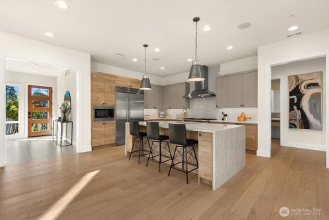 1004 166th Place NE Bellevue WA 98008