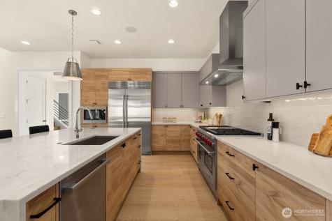 1004 166th Place NE Bellevue WA 98008