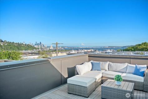 2310 W Newton Street Seattle WA 98199