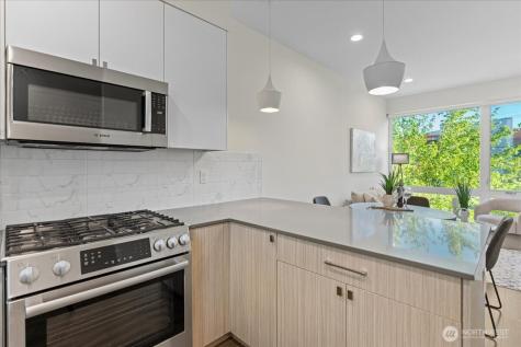 2310 W Newton Street Seattle WA 98199