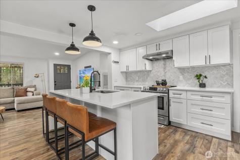 20609 SE 245th Place Maple Valley WA 98038