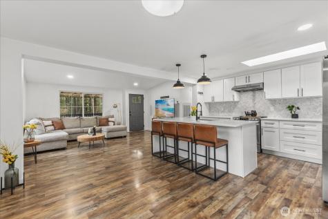 20609 SE 245th Place Maple Valley WA 98038