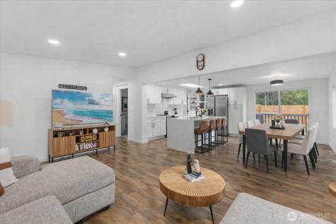 20609 SE 245th Place Maple Valley WA 98038