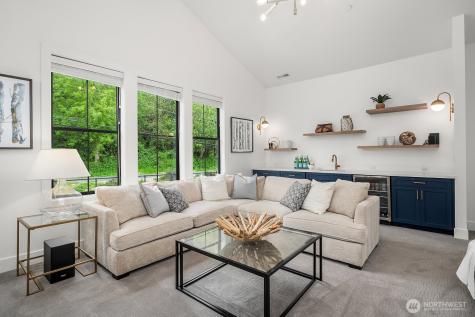 4233 E Lake Sammamish Shore Lane SE Sammamish WA 98075