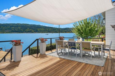 4233 E Lake Sammamish Shore Lane SE Sammamish WA 98075
