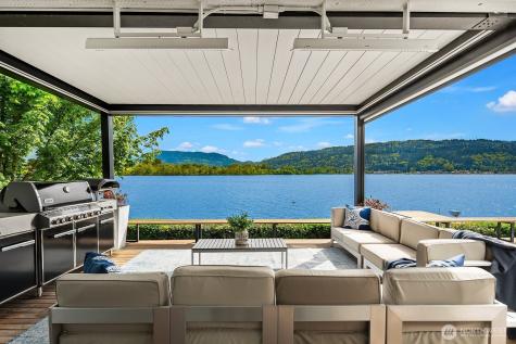 4233 E Lake Sammamish Shore Lane SE Sammamish WA 98075