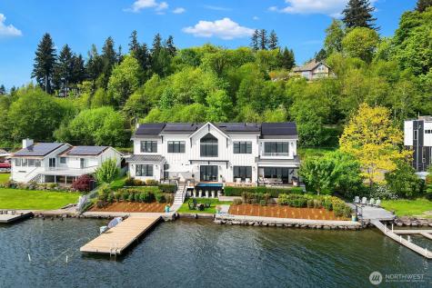 4233 E Lake Sammamish Shore Lane SE Sammamish WA 98075