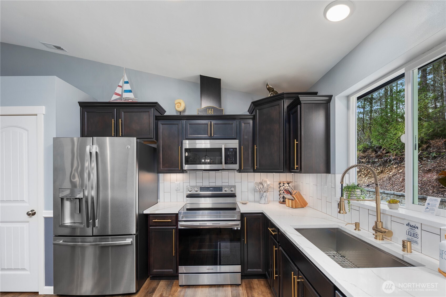 161 N Harvey Terrace Drive Shelton WA 98584