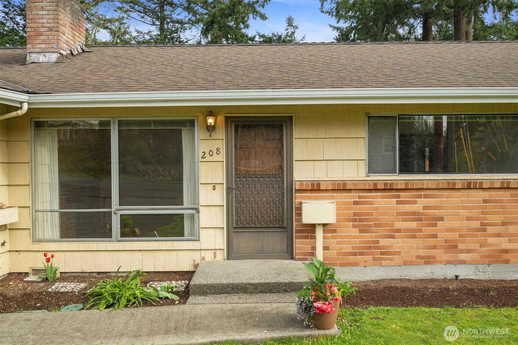 208 N 184th Shoreline WA 98133