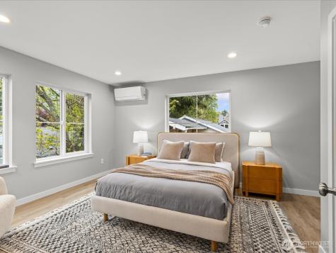 8117 17th Avenue SW Seattle WA 98106