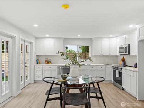 8117 17th Avenue SW Seattle WA 98106
