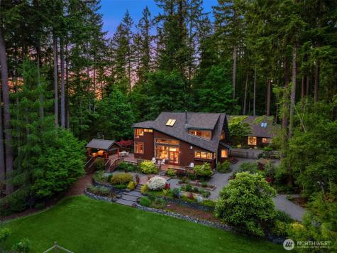 6900 NE Dolphin Drive Bainbridge Island WA 98110