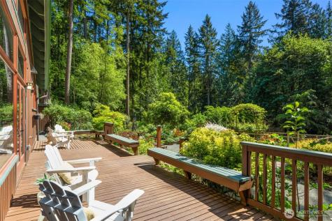 6900 NE Dolphin Drive Bainbridge Island WA 98110